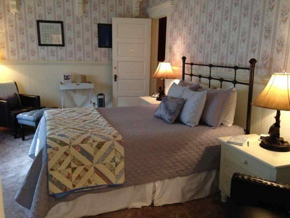 Mccloud River Bed And Breakfast Esterno foto